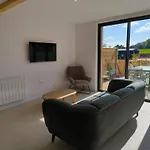 Les Paticheres - L'atelier Avec Acces A La Piscine Holiday home Biville-la-Baignarde