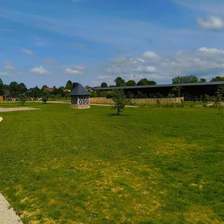 بيت للعطل Les Paticheres - L'atelier Avec Acces A La Piscine Biville-la-Baignarde