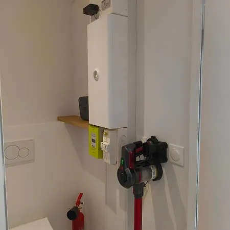 Les Paticheres - L'atelier Avec Acces A La Piscine *