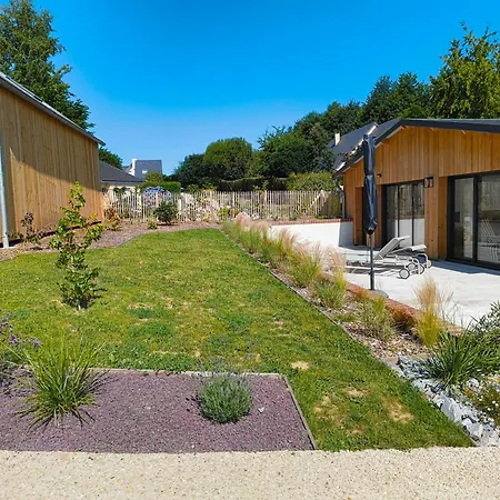 Les Paticheres - L'atelier Avec Acces A La Piscine Dom wakacyjny Biville-la-Baignarde
