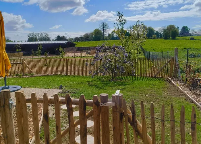 Les Paticheres - L'atelier Avec Acces A La Piscine Dom wakacyjny Biville-la-Baignarde