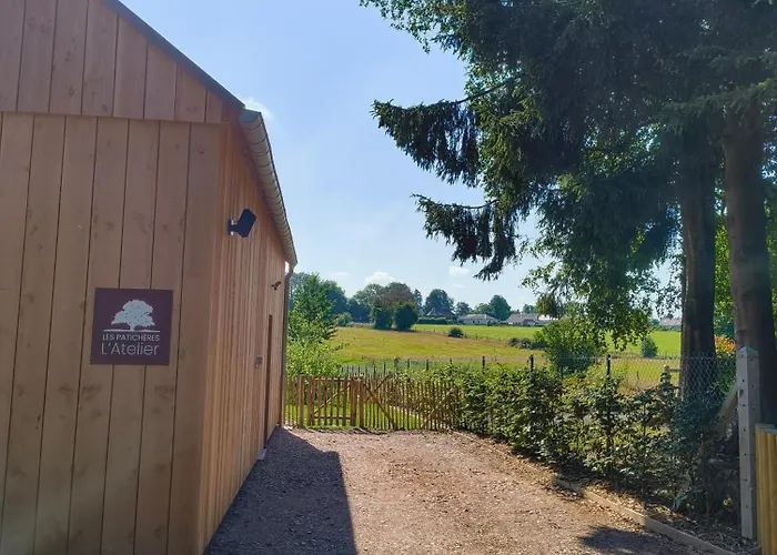 Dom wakacyjny Les Paticheres - L'atelier Avec Acces A La Piscine Biville-la-Baignarde